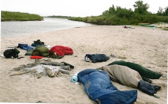 Camping sans tents on the South Saskatchewan River